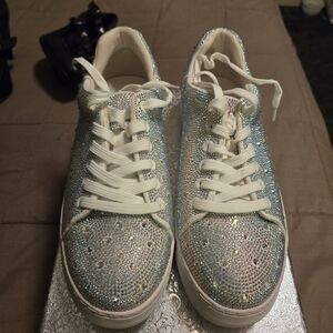 Womens brand new in box 7.5 rhinestone tennis shoes